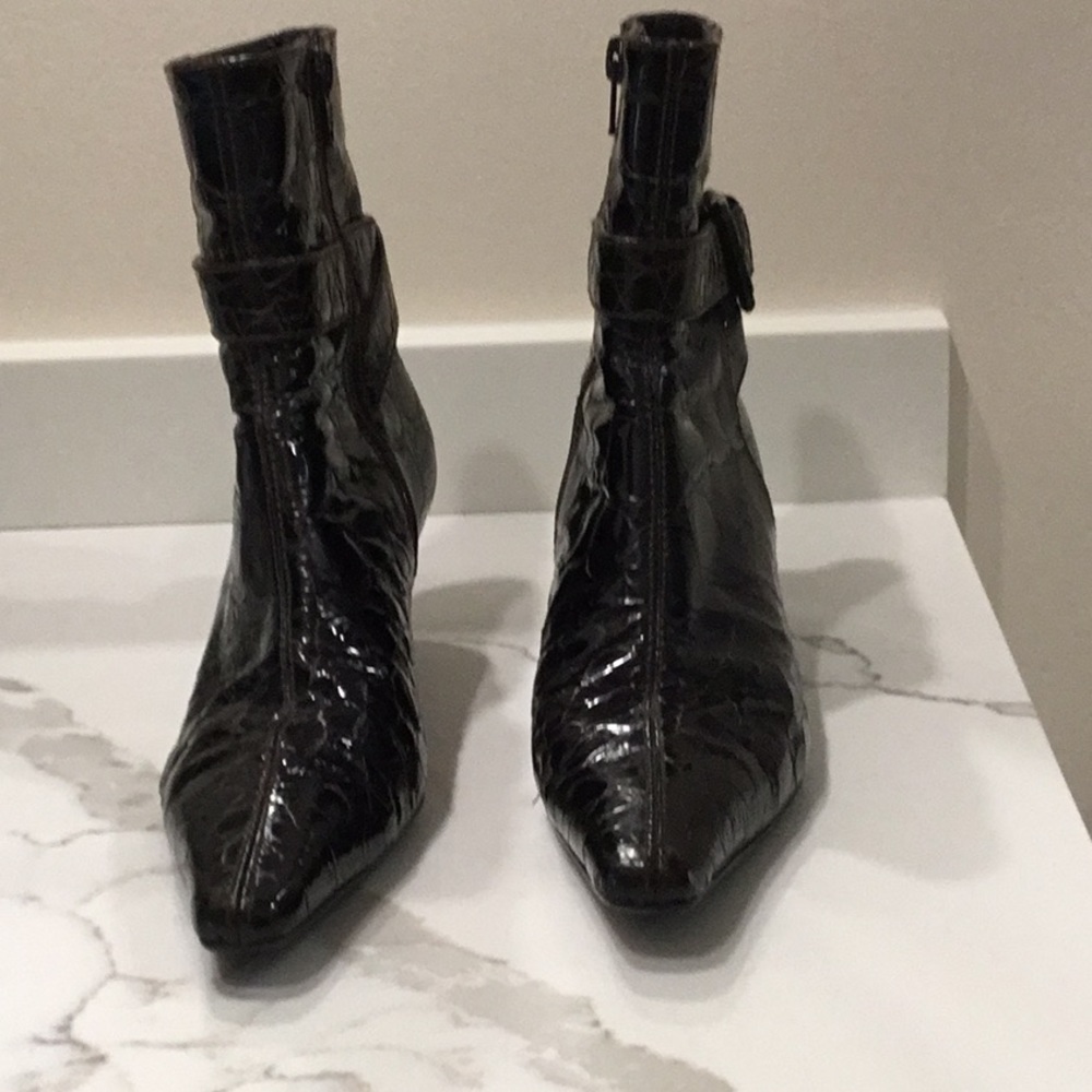 Stuart Weitzman Patent Crocodile Boots! Size 6 - image 1